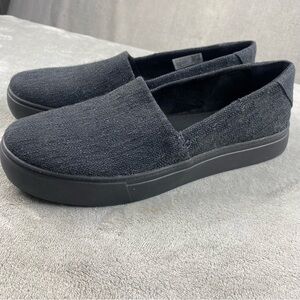 TOMS Women's Kameron Slip on Platform, Size W9, Black.  Tried On Only